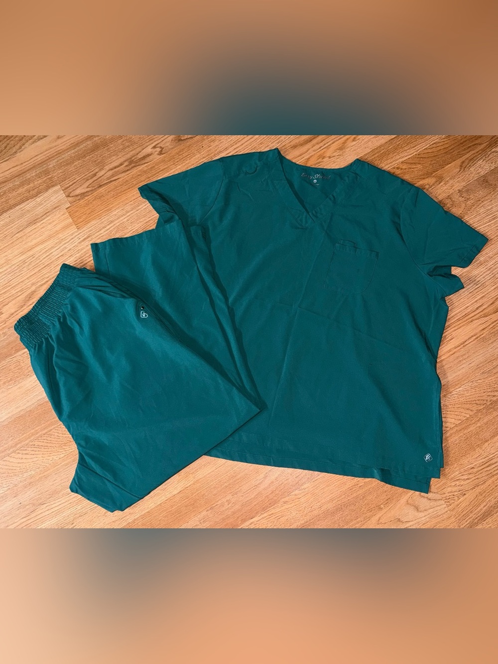 Women’s Teal V-Neck Scrub Top and Drawstring Pants